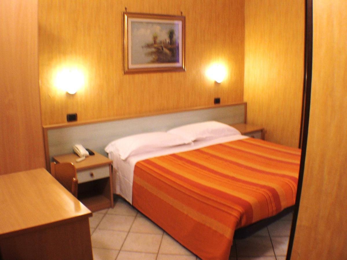 Hotel Isolabella Bussoleno المظهر الخارجي الصورة