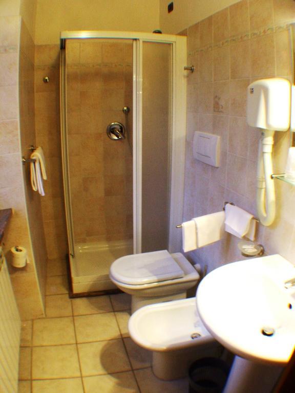 Hotel Isolabella Bussoleno المظهر الخارجي الصورة