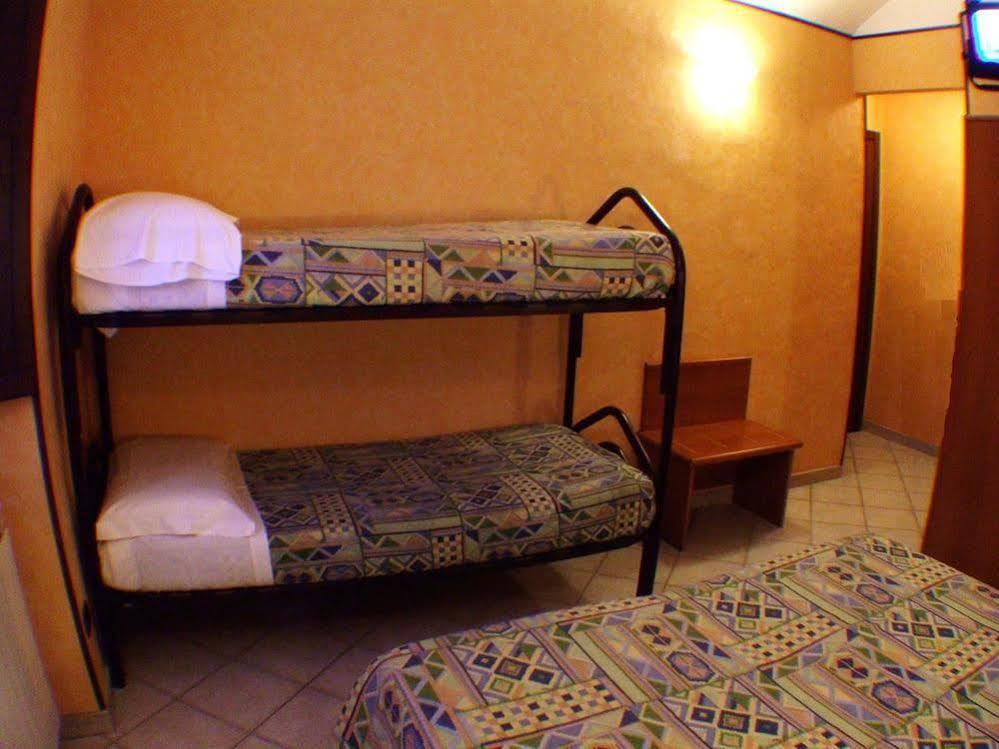Hotel Isolabella Bussoleno المظهر الخارجي الصورة